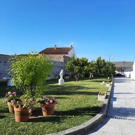 Atico En Con Jardin * O Grove