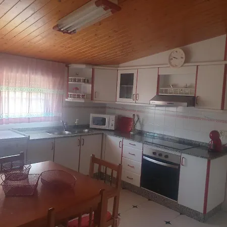 Atico En Con Jardin アパート オ・グローベ